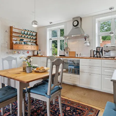 2 Bedroom Pet Friendly In Svaneke
